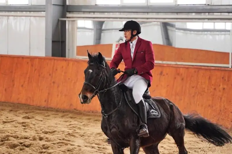 Соревнования по конному спорту прошли в Нур-Султане