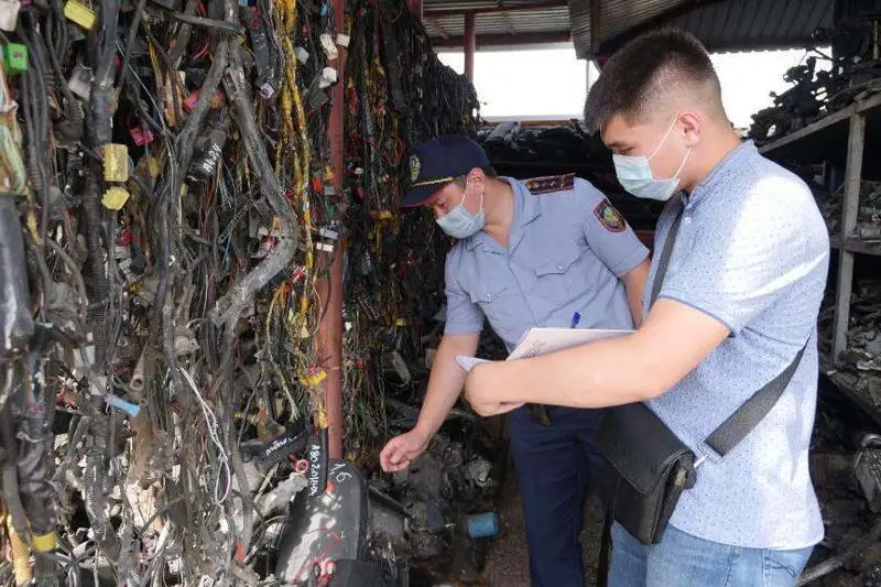 Угнанные в России четыре автомобиля нашли в СКО