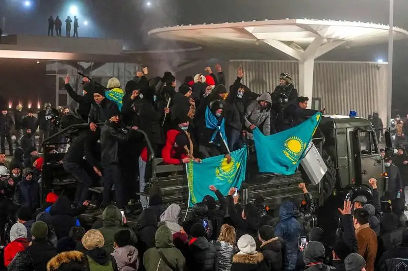 Британская газета The Independent: Несмотря на широкомасштабные беспорядки, Казахстан может стать важнейшим союзником Запада