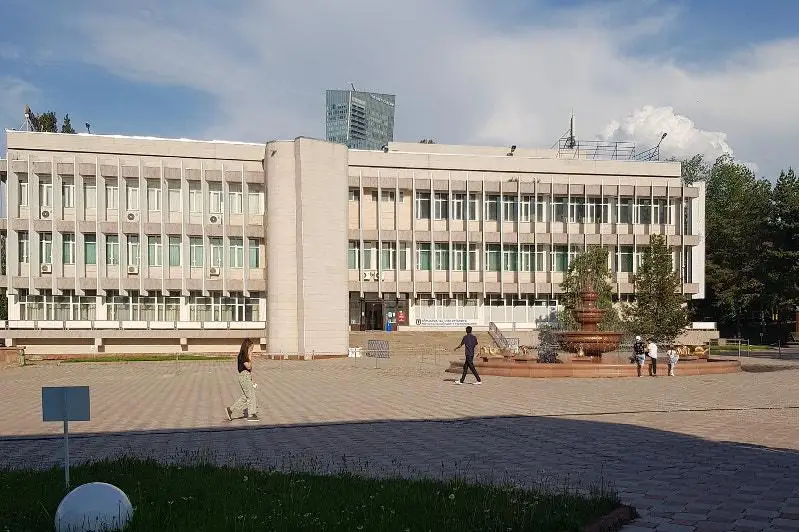 Поведением некоторых родителей на ЕНТ возмутился глава Наццентра тестирования