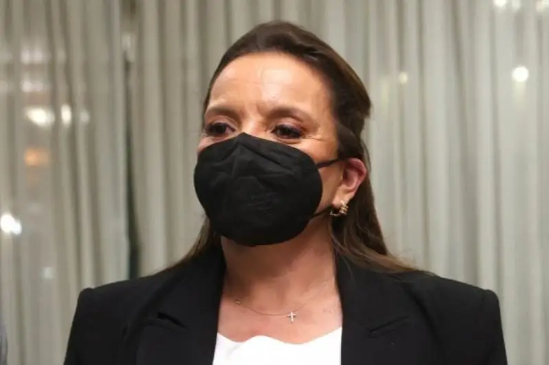 Президент Гондураса заразилась коронавирусом