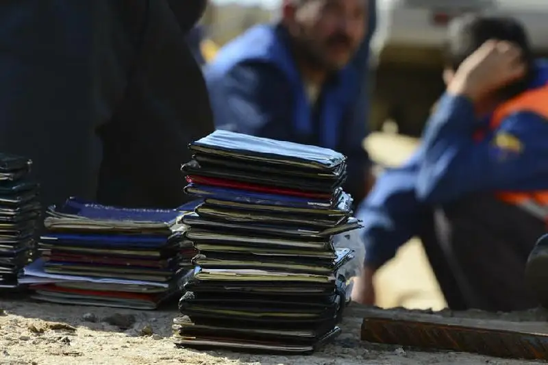 Шесть узбекистанцев выдворили из страны в ВКО