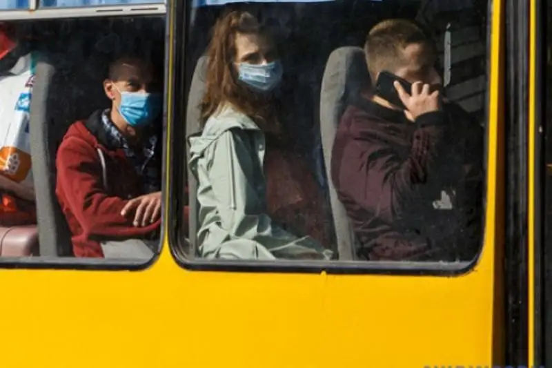 «Красный» уровень эпидопасности введен в пяти областях Украины