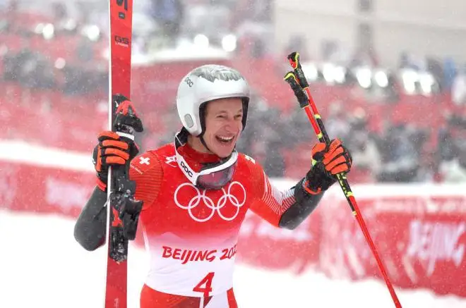 Швейцарский горнолыжник победил в гигантском слаломе на Олимпиаде