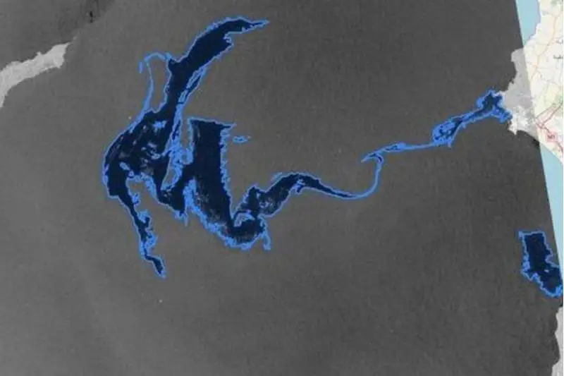 Кипр защищается от нефтяного пятна в Средиземном море после утечки в Сирии