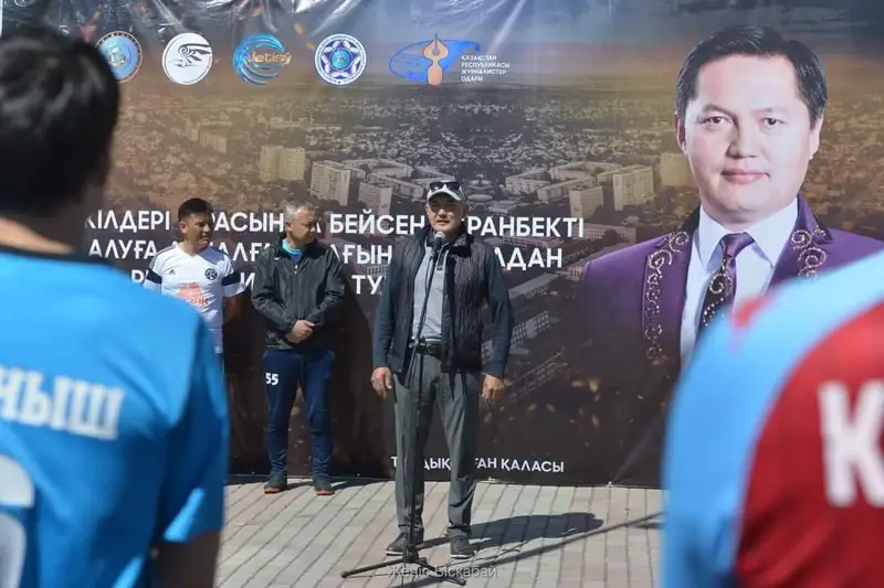 Taldyqorǵanda shaǵyn fýtboldan Beısen Quranbekti eske alýǵa arnalǵan týrnır ótti