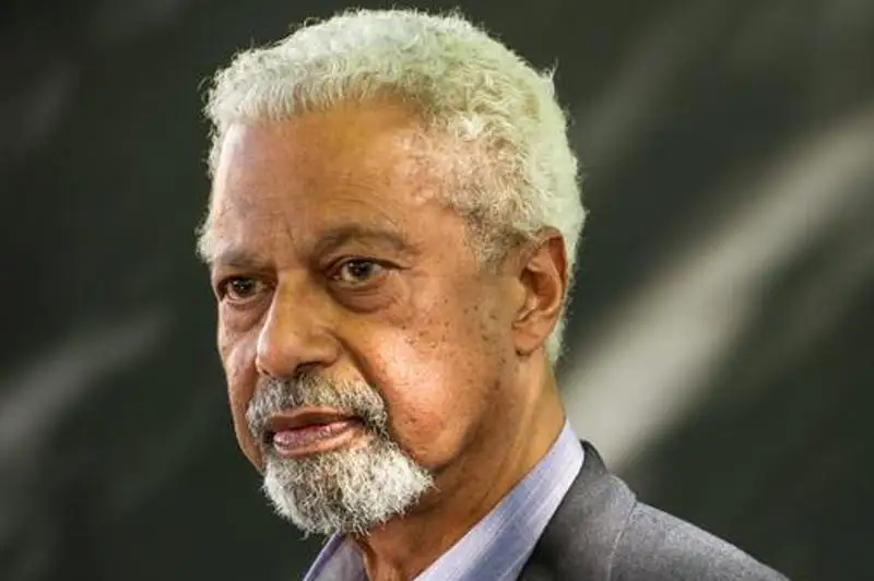 Нобелевскую премию по литературе получил писатель из Танзании