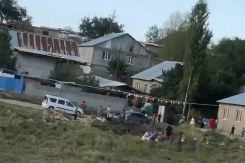 Массовую драку сняли на видео в Алматинской области