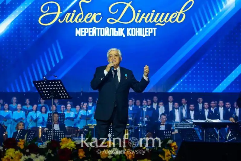 Almatyda Álibek Dinishevtiń mereıtoılyq kontserti ótti