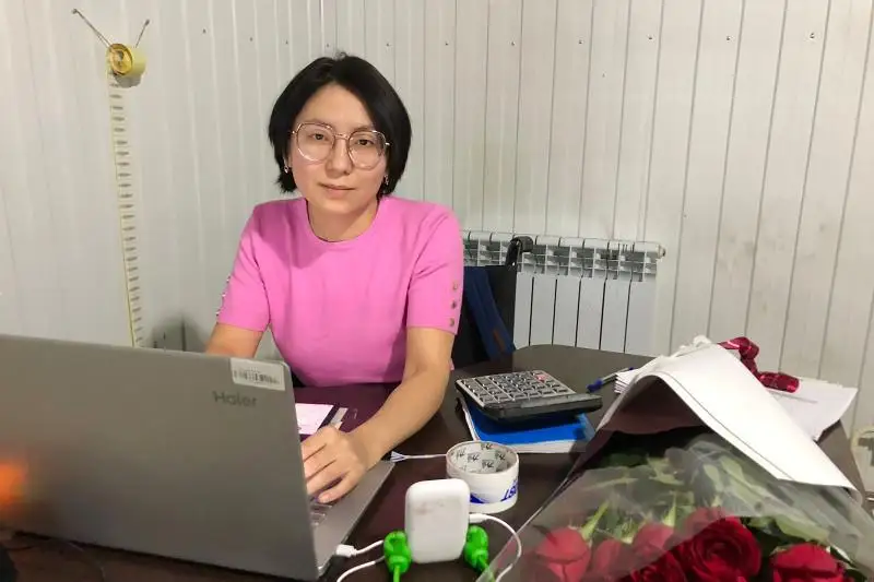 Almatyda koronavırýsqa qarsy ekpe alǵan mıllıonynshy turǵyn kim
