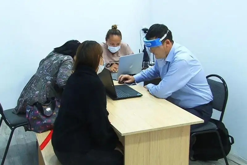 Карагандинским предпринимателям помогают регистрироваться в Ashyq