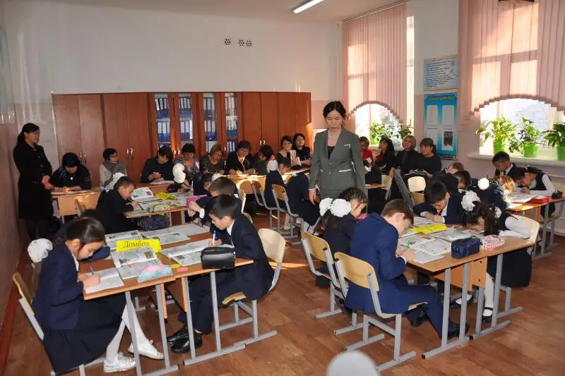 Случайный выбор оказался призванием - алматинский учитель из династии педагогов