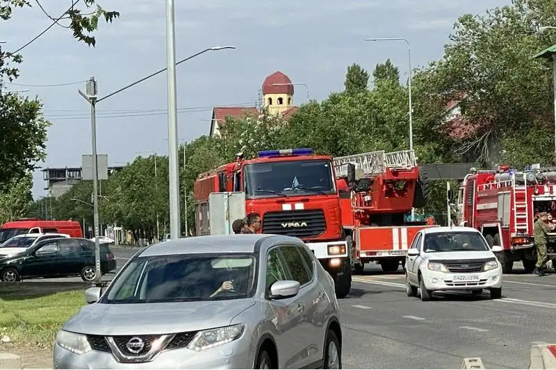 Atyraýda memlekettik kirister departamentiniń ǵımaratyndaǵy órt sóndirildi