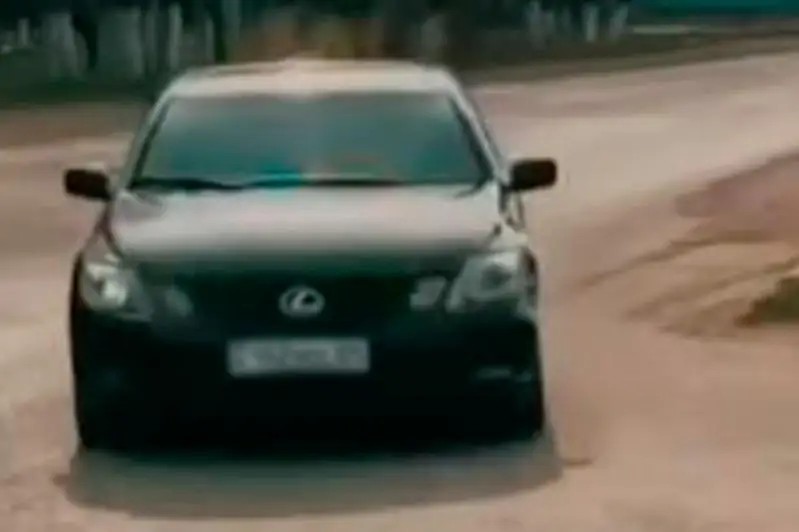 Кортеж устроил беспредел на дорогах Алматинской области