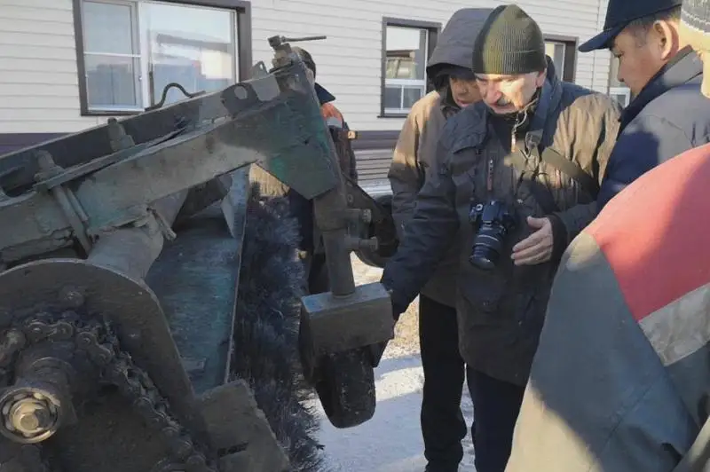 Дешевле зарубежных аналогов: Казахстанские ученые изобрели ледокол для безопасной очистки дорог зимой