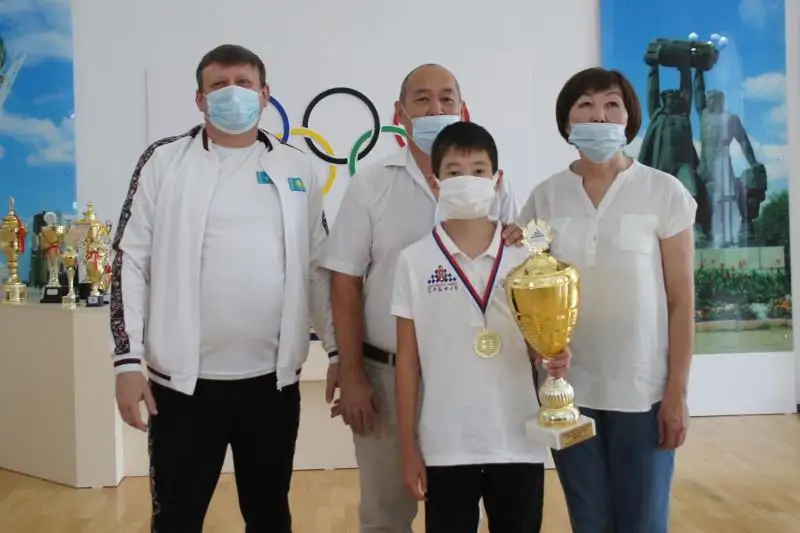 Юный карагандинский шахматист занял первое место на международном турнире