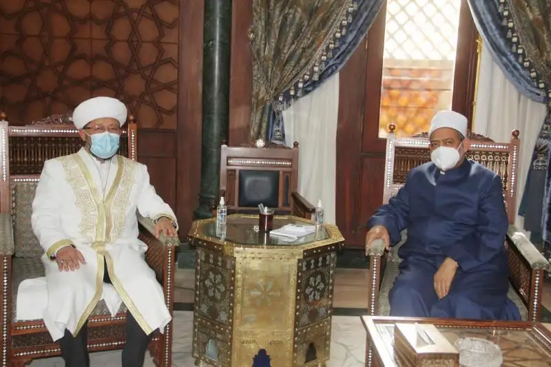 Ál-Azhar ýnıversıteti Qazaqstanǵa 50 bilim grantyn bóledi