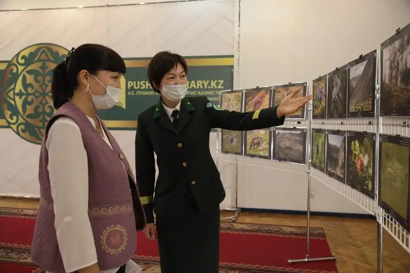 Природу Катон-Карагайского нацпарка представили на фотовыставке в ВКО