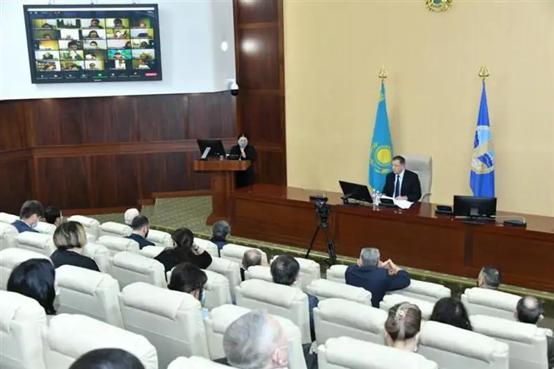 Эксперты КазНУ обсудили январские события