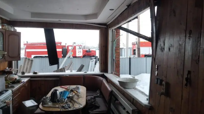 Пострадавший от хлопка газа дом пенсионера МЧС отремонтировали акмолинские спасатели