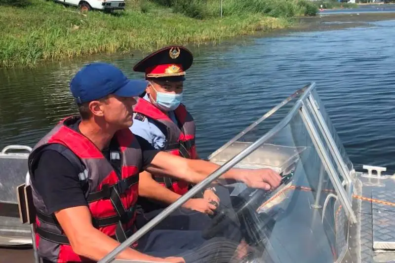 Жара до 36: костанайские спасатели работают на водоёмах региона