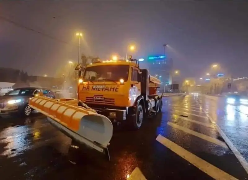 Almatyda qar jınaýǵa 500-den astam tehnıka jáne 1400 adam jumyldyrylady