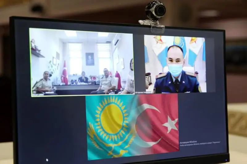 Казахстан и Турция обсудили новое направление оборонного сотрудничества