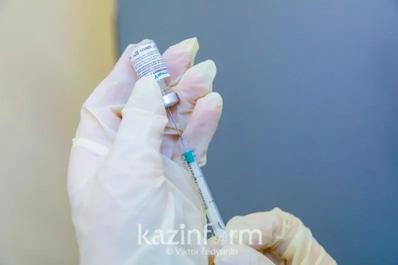 Atyraý oblysynda 220 myńǵa jýyq adam vaktsınanyń eki komponentin aldy