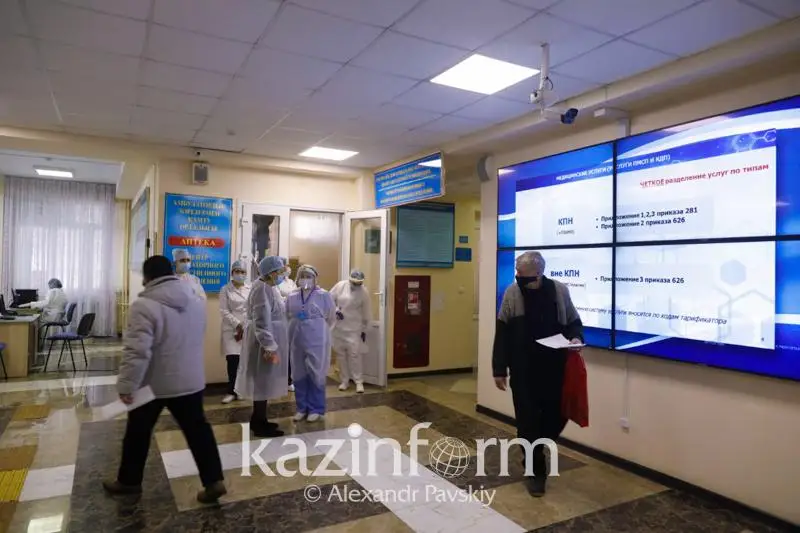 В Казахстане два мегаполиса и две области остаются в «красной» зоне