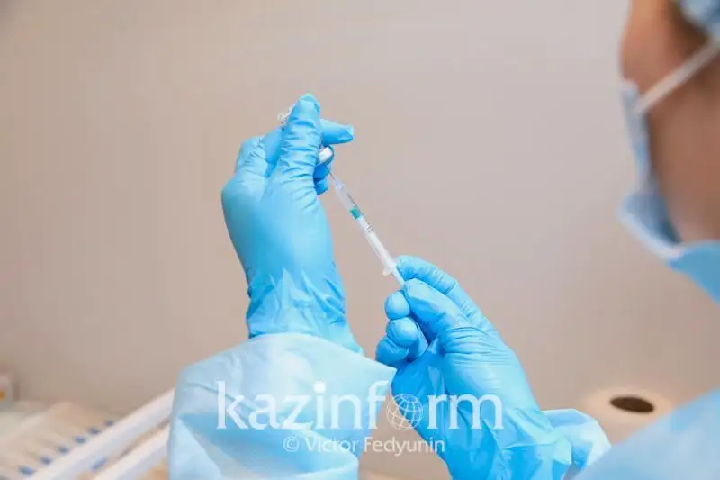 Коронавирус: бір тәуліктің ішінде 36 мыңнан астам қазақстандық вакцина салдырды