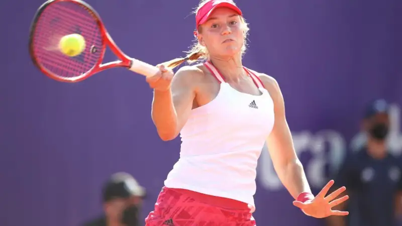 Рыбакина и Дияс поднялись в рейтинге WTA