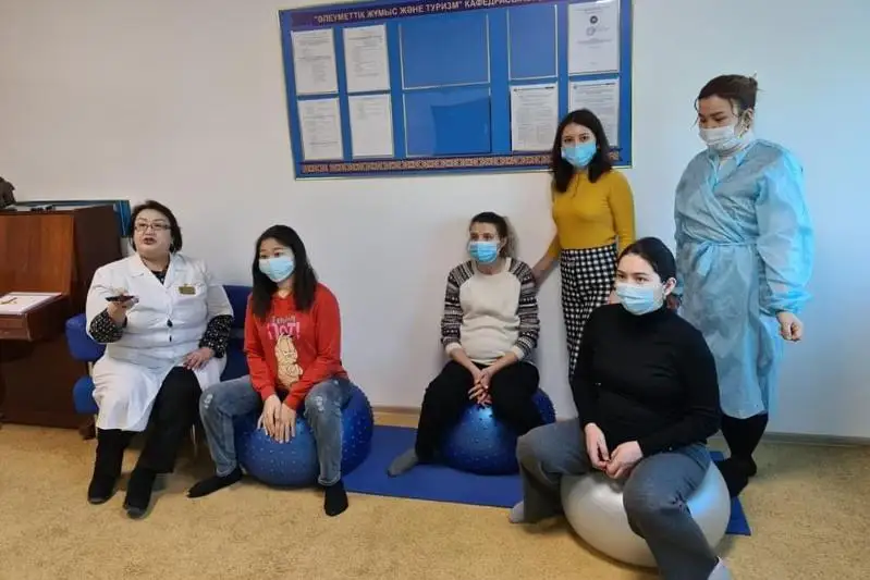 Как работает «Школа мам» в столичных поликлиниках