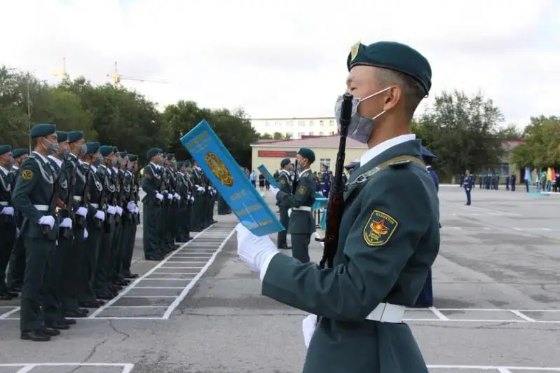 Курсанты военных вузов приняли присягу