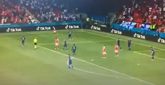 Eýropa chempıonatynda fýtbolshynyń esinen tanýy: Danııa men Fınlıandııa matchty jalǵastyrdy