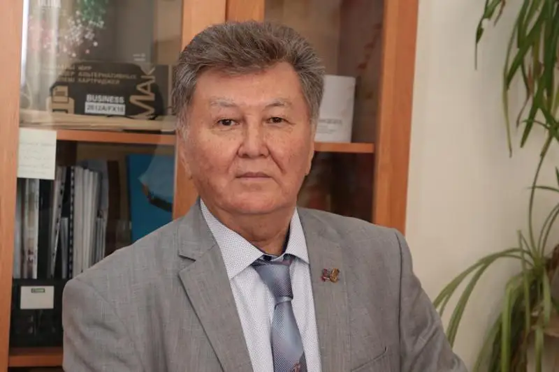 Президент открыто заявил, что интересы народа должны быть выше интересов кучки олигархов - Бекет Момынкул