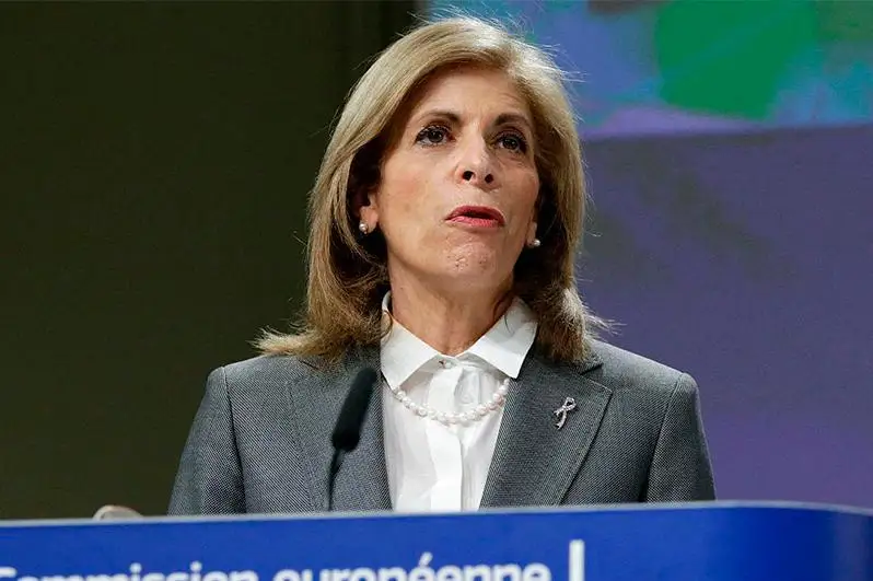 Еврокомиссар: Обращает внимание заявление Президента РК, что мирные протестующие не должны подвергаться преследованию