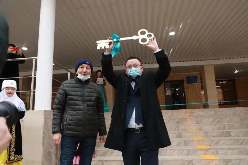 Школу на 1200 мест открыли в Атырау