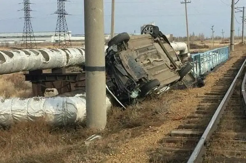 Stepnogor mańynda kólik aýdarylyp, 36 jastaǵy áıel kóz jumdy