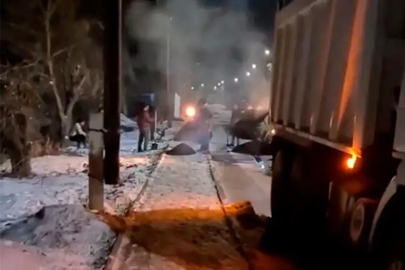 За укладку асфальта на заснеженный тротуар наказан заместитель акима города Талгар