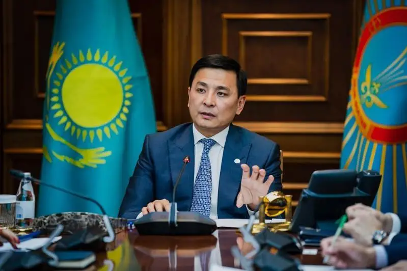 Один из банков дал согласие на финансирование завершения строительства ЛРТ – Алтай Кульгинов