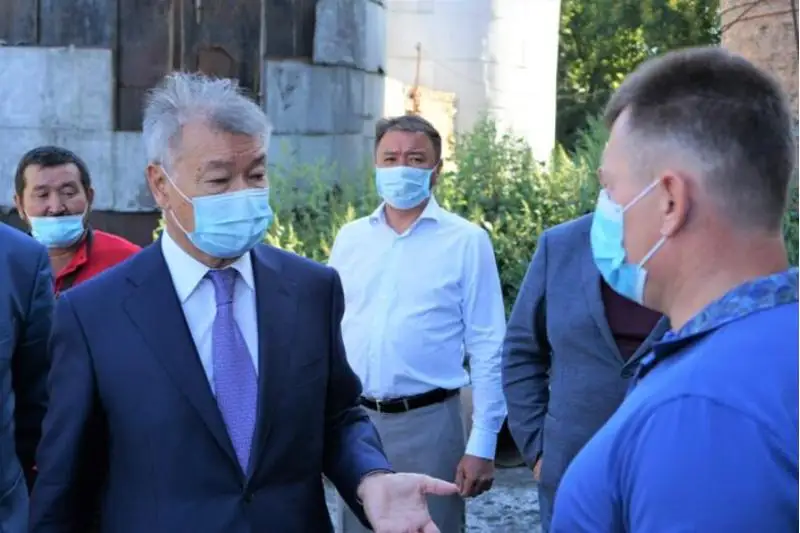 Даниал Ахметов ознакомился с ходом реконструкции котельных в Семее