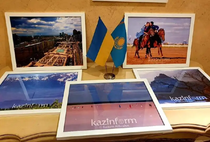 Посвященная 30-летию Независимости РК выставка открылась в Одессе