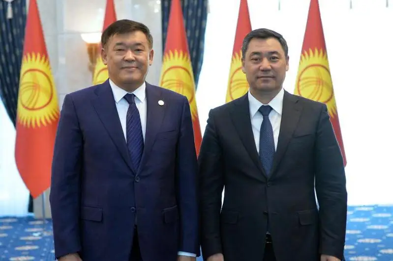 Посол Казахстана вручил верительные грамоты Президенту Кыргызстана