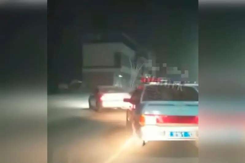 Túrkistan oblysynda polıtsııa kóligin soqqan kúdiktiniń isi sotqa jetti