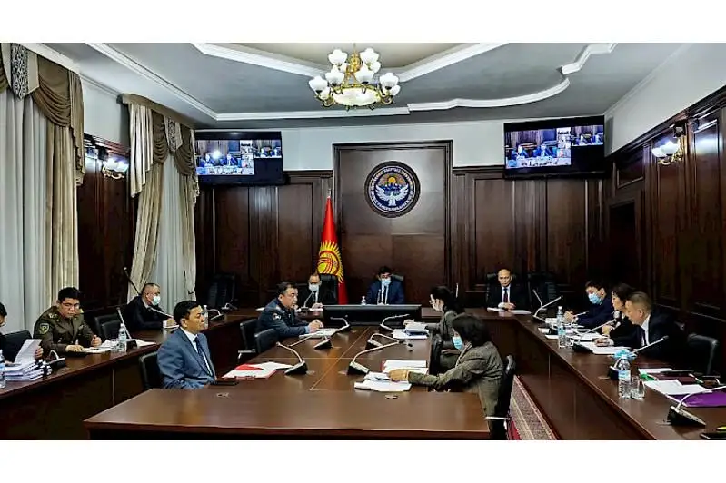 В Кыргызстане намерены сократить срок сдачи ПЦР-теста для пересекающих границу до 48 часов