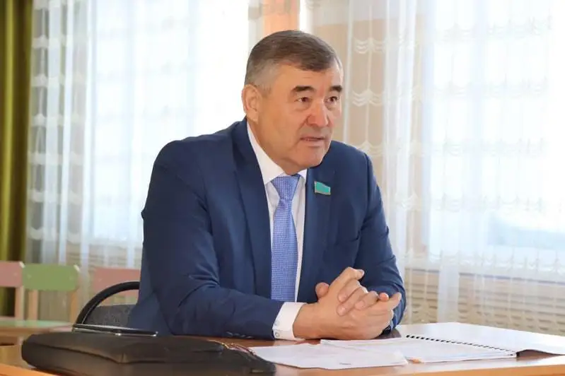 Senator Dúısenǵazy Mýsın qazaqstandyqtardy el Prezıdentin qoldaýǵa shaqyrdy