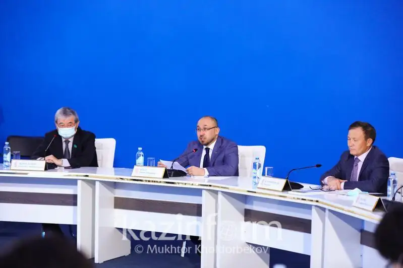 Даурен Абаев: «Сөзтүзер» - прямой проект по закреплению статуса государственного языка