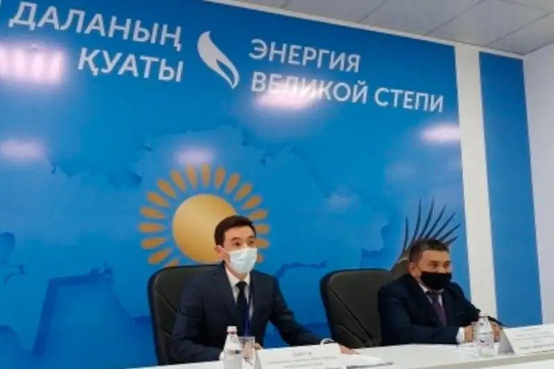 Pesh jaǵýdan sharshadyq: Qaraǵandy oblysynyń turǵyndary úıin gazben jylytýǵa daıyndalýda