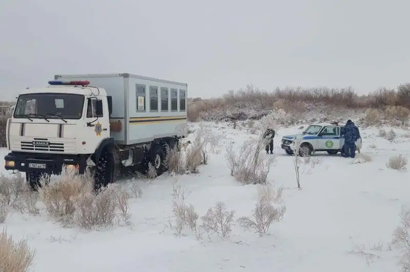 Пропавших в буран отца и сына искали двое суток в Кызылординской области