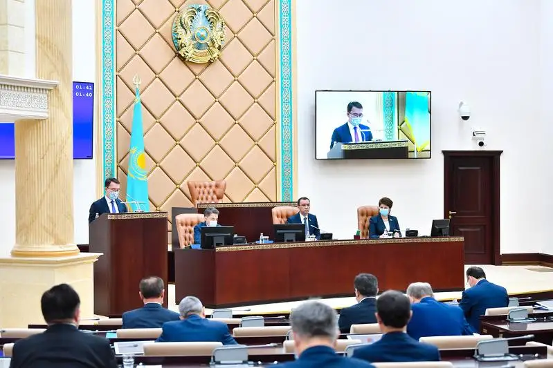 Сенаторы приняли Закон, позволяющий получать информацию о счетах казахстанцев в США